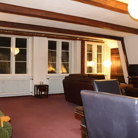 Royal Apartment *
